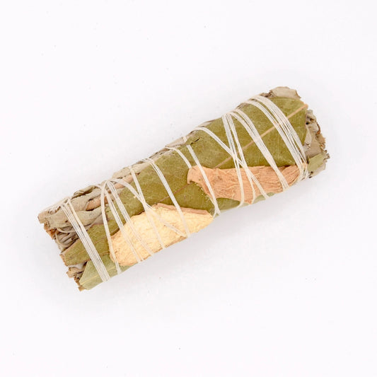 Fagot sauge eucalyptus gingembre de La Bougie Herbivore, idéal pour purification et aromathérapie