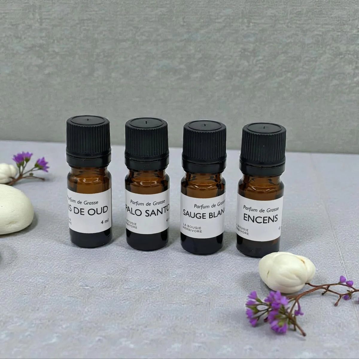 Kit bougies parfumées artisanales de Purification maison avec 4 parfums inclus, Sauge, Encens, Palo Santo et bois de oud