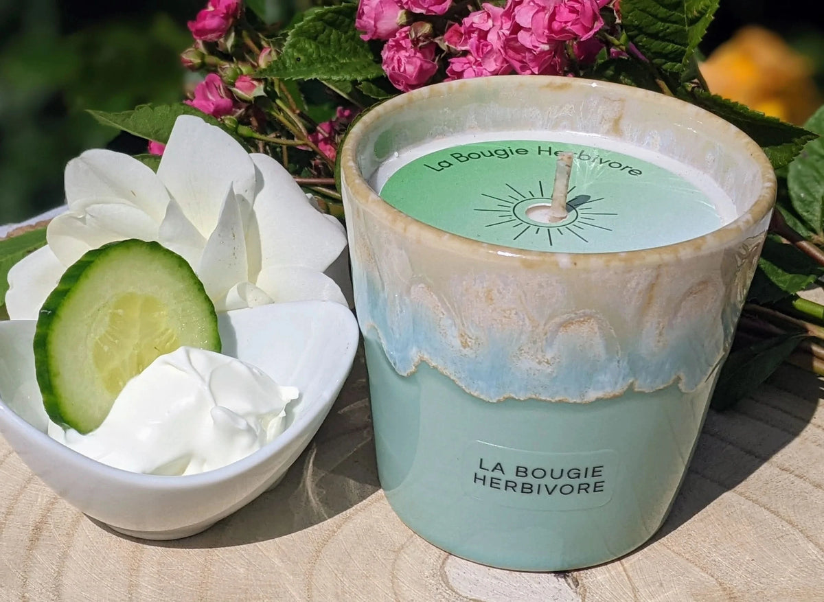 Bougie Parfumée Crème de concombre - Pot en Grès Bleu Ciel - La Bougie Herbivore  BOUGIE_40H-PGCC 35.00 EUR