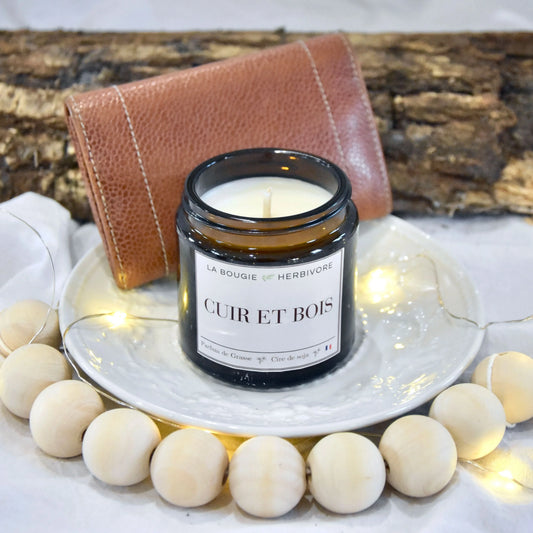 Bougie parfumée Cuir et bois à la cire végétale Ecocert de soja 90g