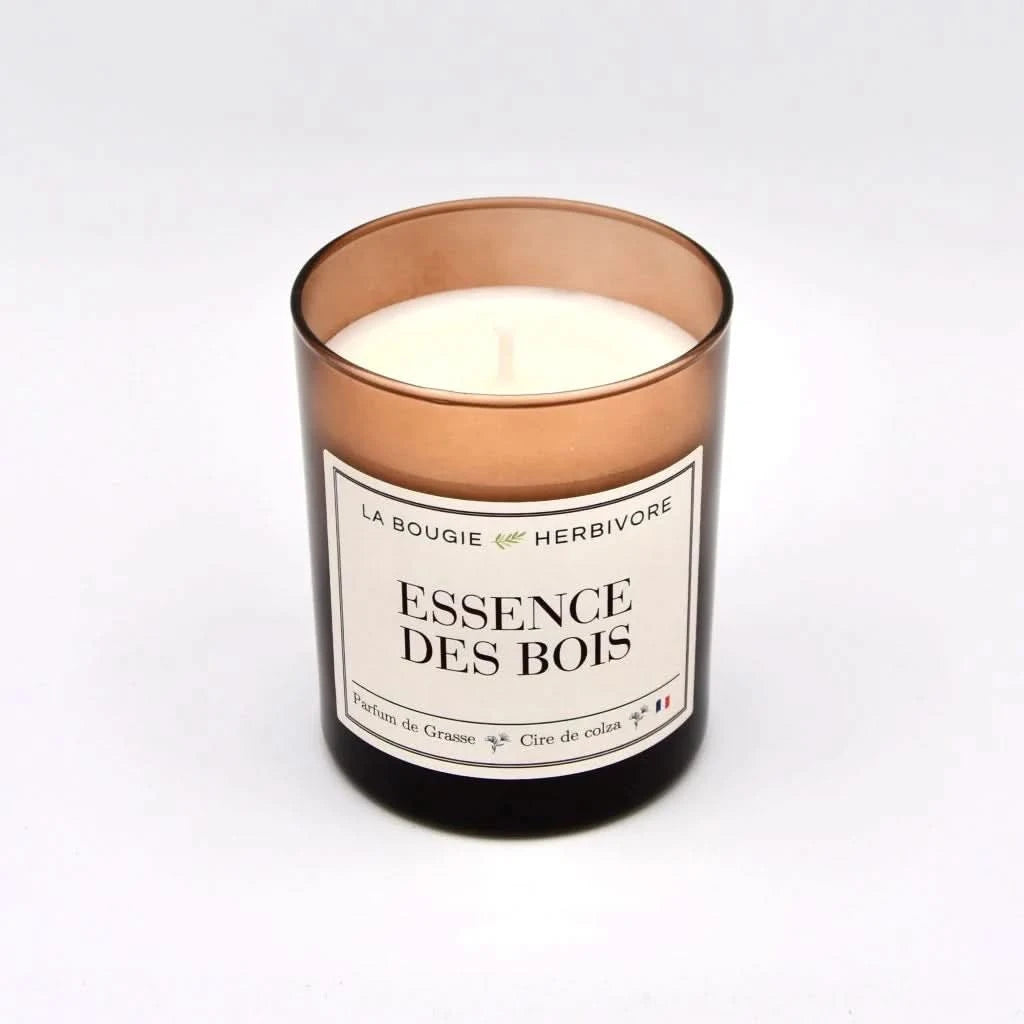 Bougie Parfumée Essence des bois Verre Ambré | Cire de Colza | Parfum de Grasse - 180g - Qualité artisanale Made in France