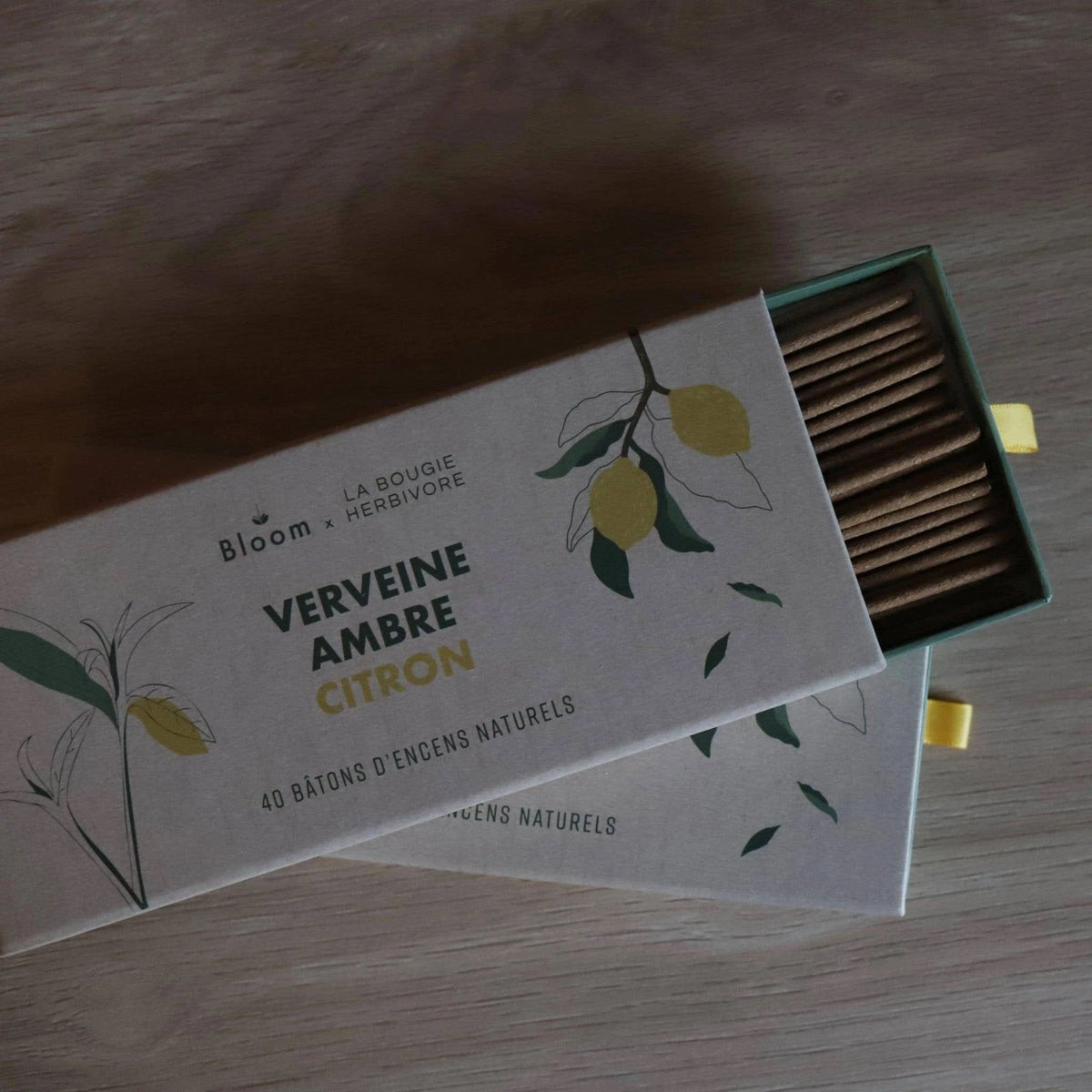 Boîte d'encens parfum naturel Verveine Ambre Citron de La Bougie Herbivore avec 40 bâtons d'encens naturels