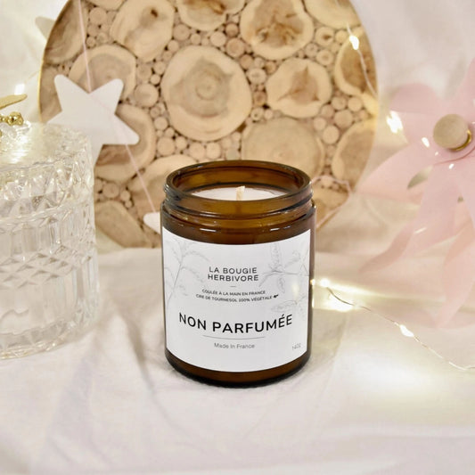Bougie Made in France non parfumée de La Bougie Herbivore dans un pot en verre brun