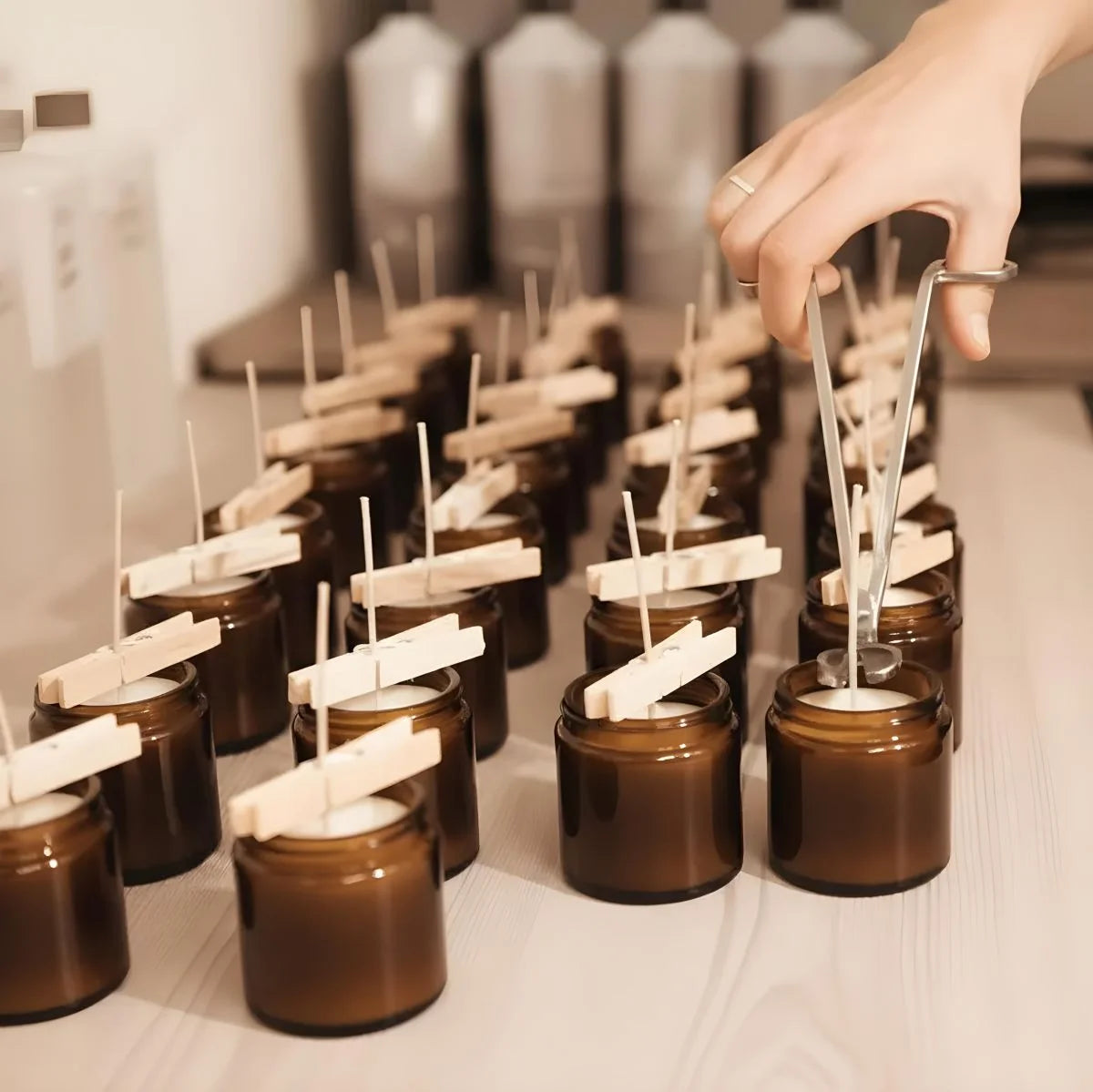 Fabrication Bougie Parfumée Naturelle – Bois de Santal – Jasmin No.8 Poudre d’Étoiles
