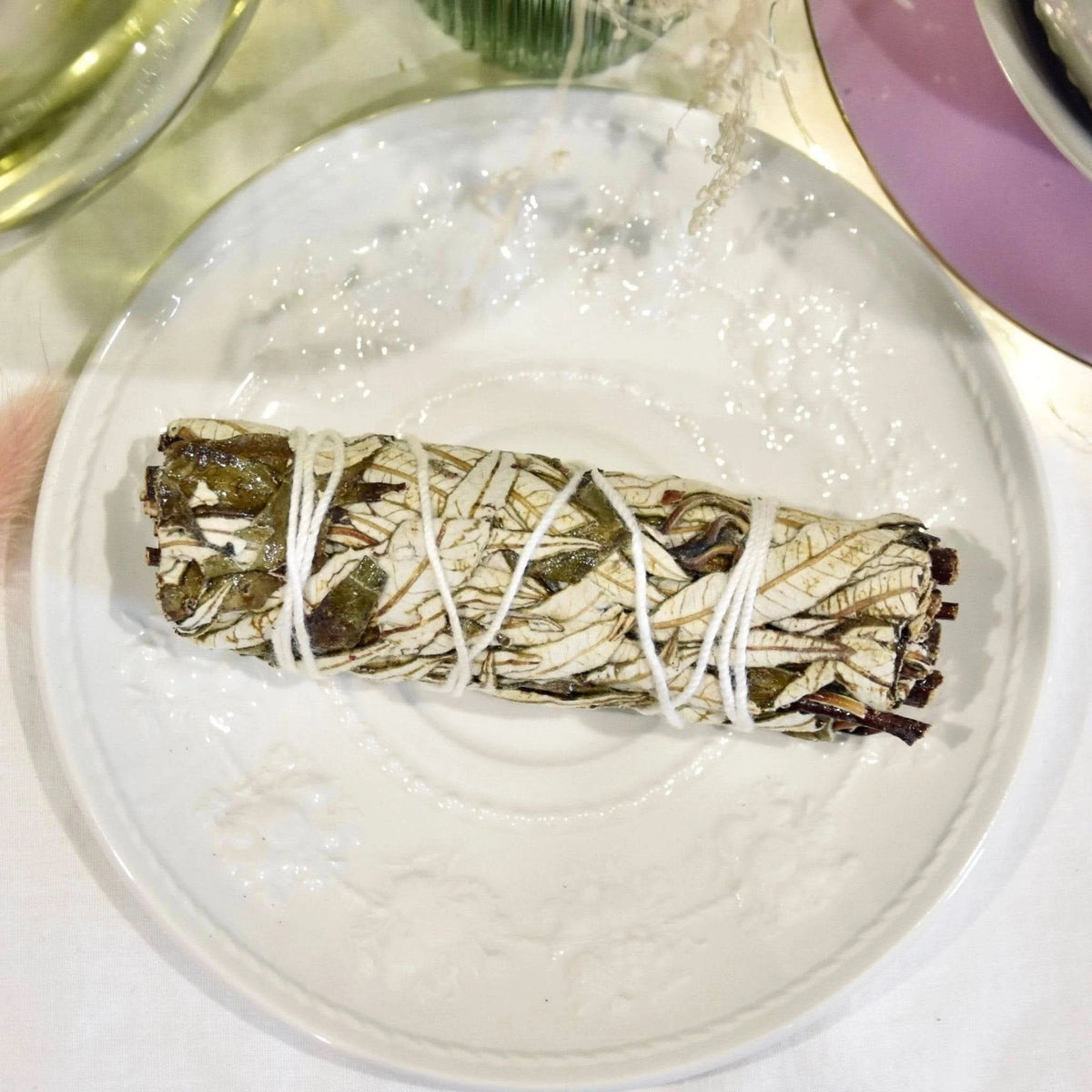Fagot sauge noire de La Bougie Herbivore, parfait pour la purification et le bien-être