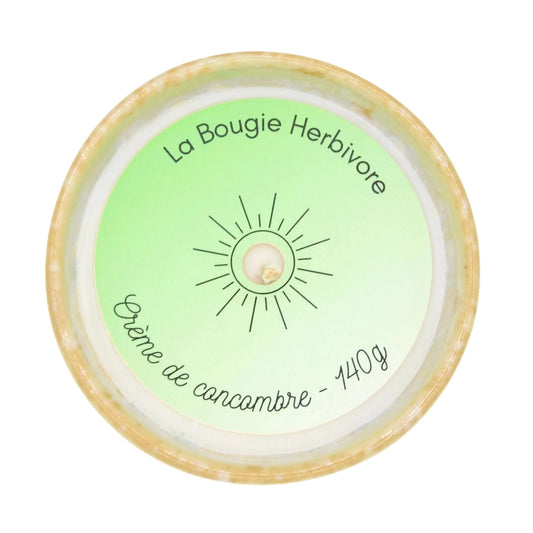 Bougie parfumée crème de concombre de La Bougie Herbivore avec un parfum frais et léger de 140g