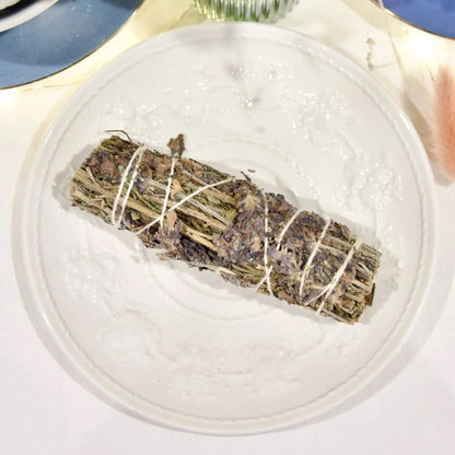 Bâton de purification lavande maison de La Bougie Herbivore pour une atmosphère apaisante
